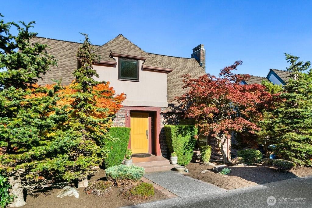 Photo of 2472 Montavista Place W, Seattle, WA 98199 (MLS # 2580158)