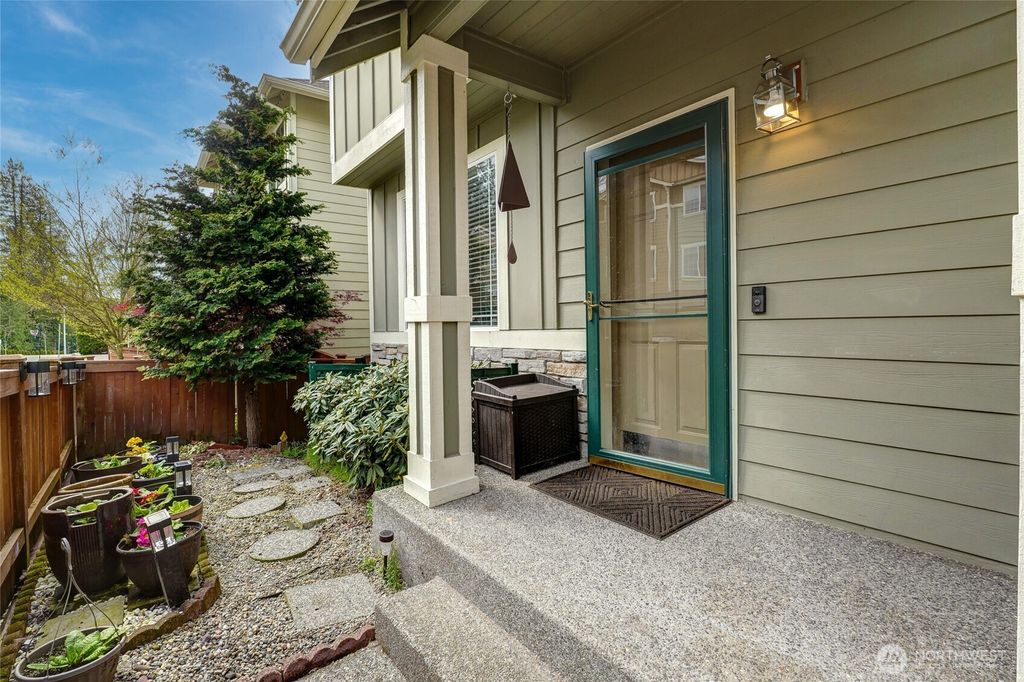 Photo of 24052 40th Avenue SE, Bothell, WA 98021 (MLS # 2362230)