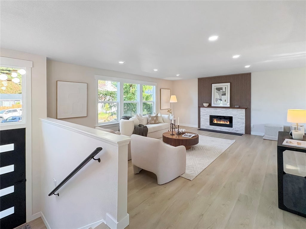 Photo of 2211 S 283rd Street, Federal Way, WA 98003 (MLS # 2599435)