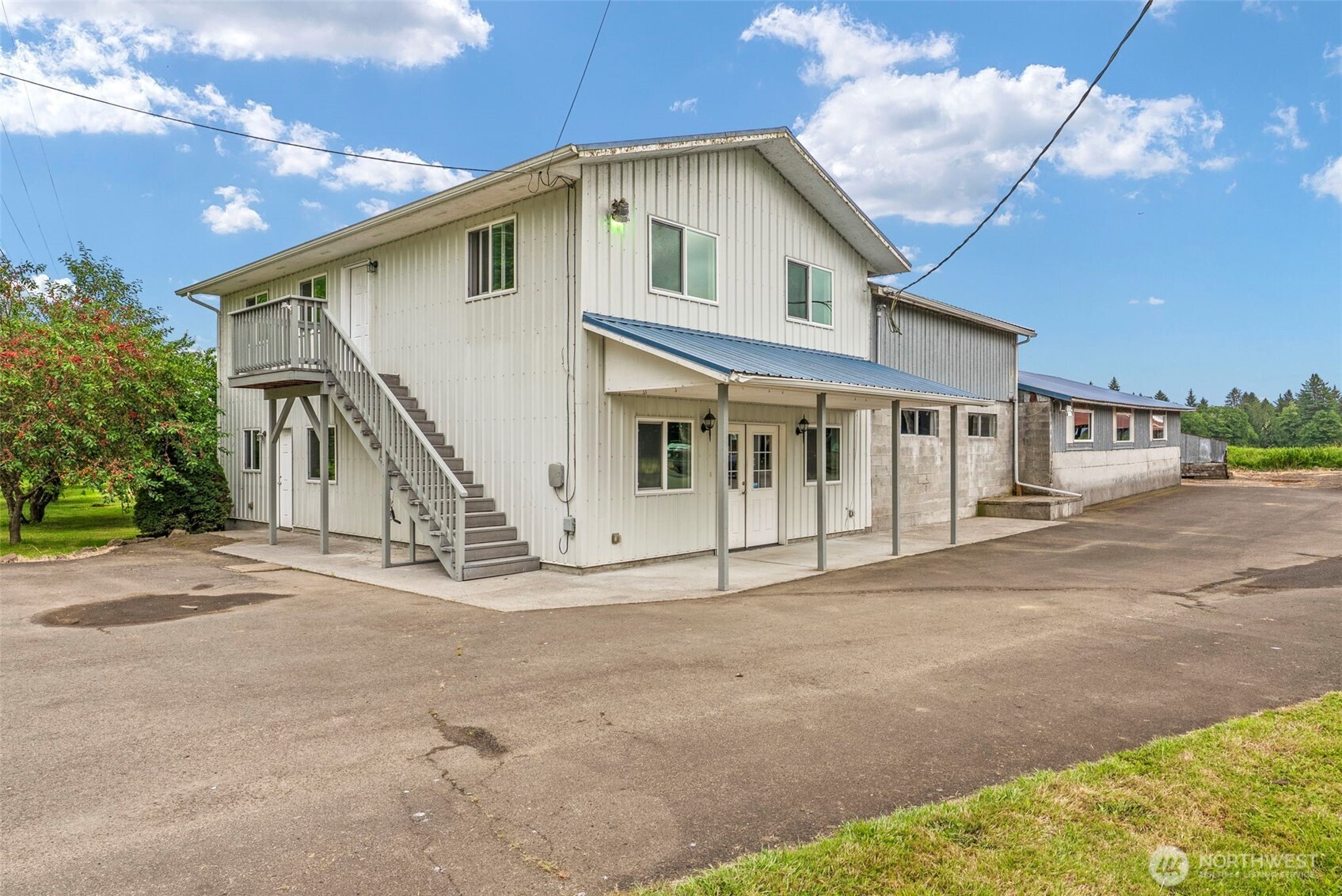 957 W State Route 4