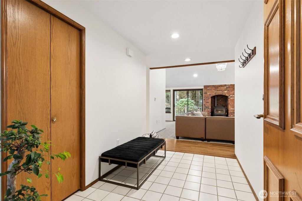 Photo of 12918 184th Drive SE, Snohomish, WA 98290 (MLS # 2487562)