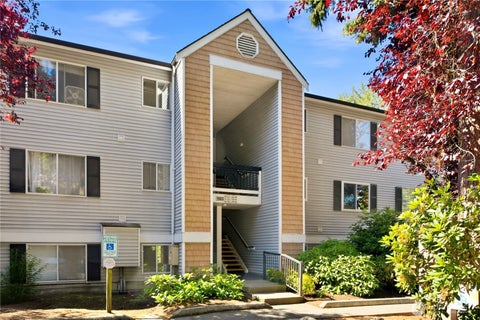 Photo of 1003 156th Avenue NE #308, Bellevue, WA 98007 (MLS # 2553664)