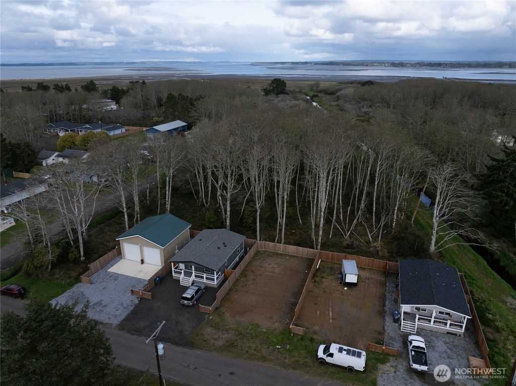 Photo of 606 N 2nd Street, Westport, WA 98595 (MLS # 2516531)
