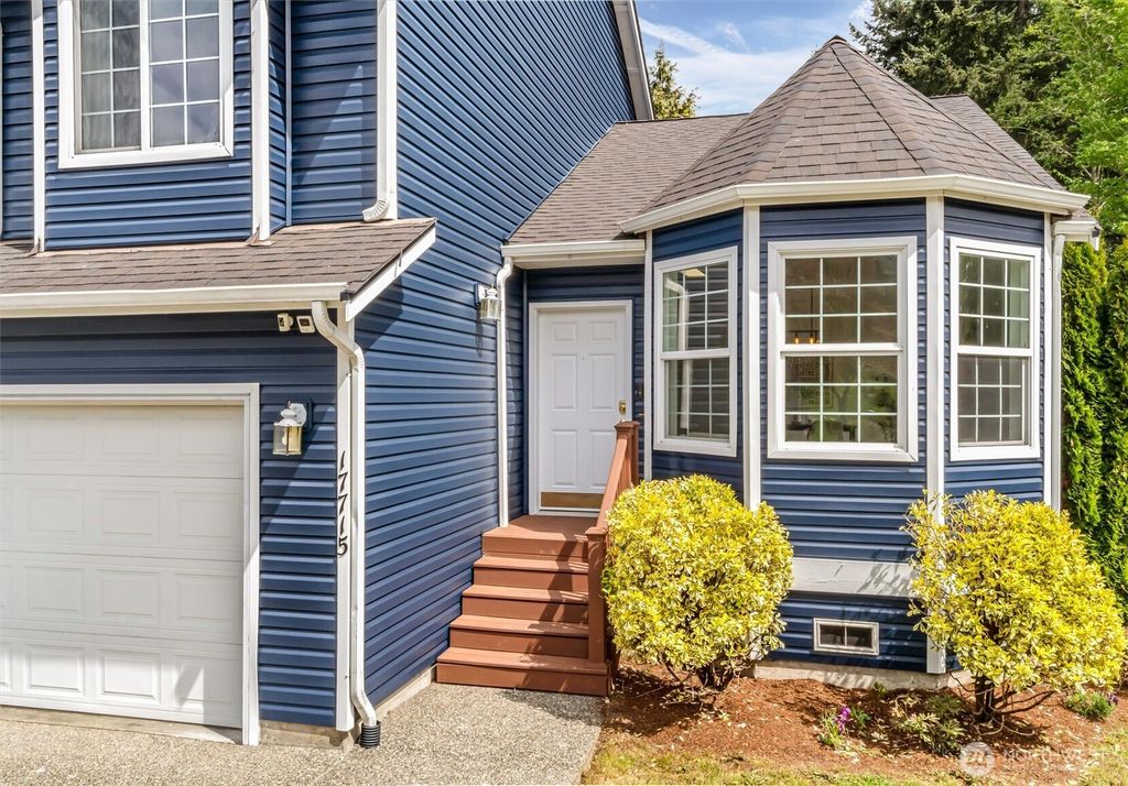 Photo of 17715 8th Place W, Lynnwood, WA 98037 (MLS # 2517048)