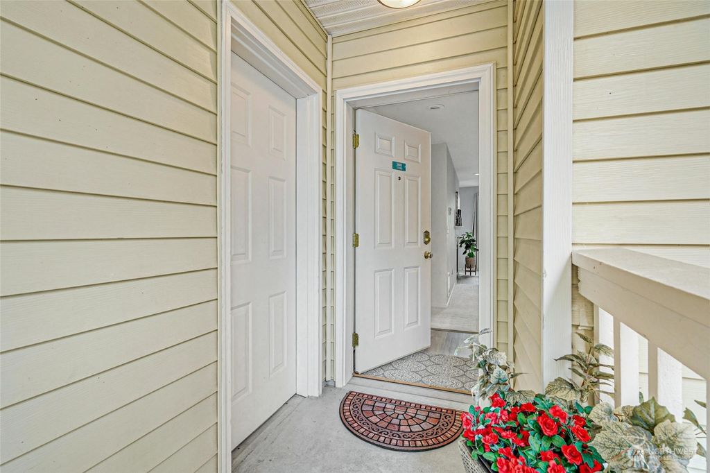 Photo of 2680 118th Avenue SE #203, Bellevue, WA 98005 (MLS # 2246908)