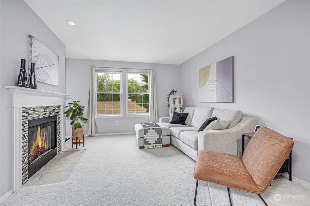 Photo of 2680 118th Avenue SE #203, Bellevue, WA 98005 (MLS # 2246908)