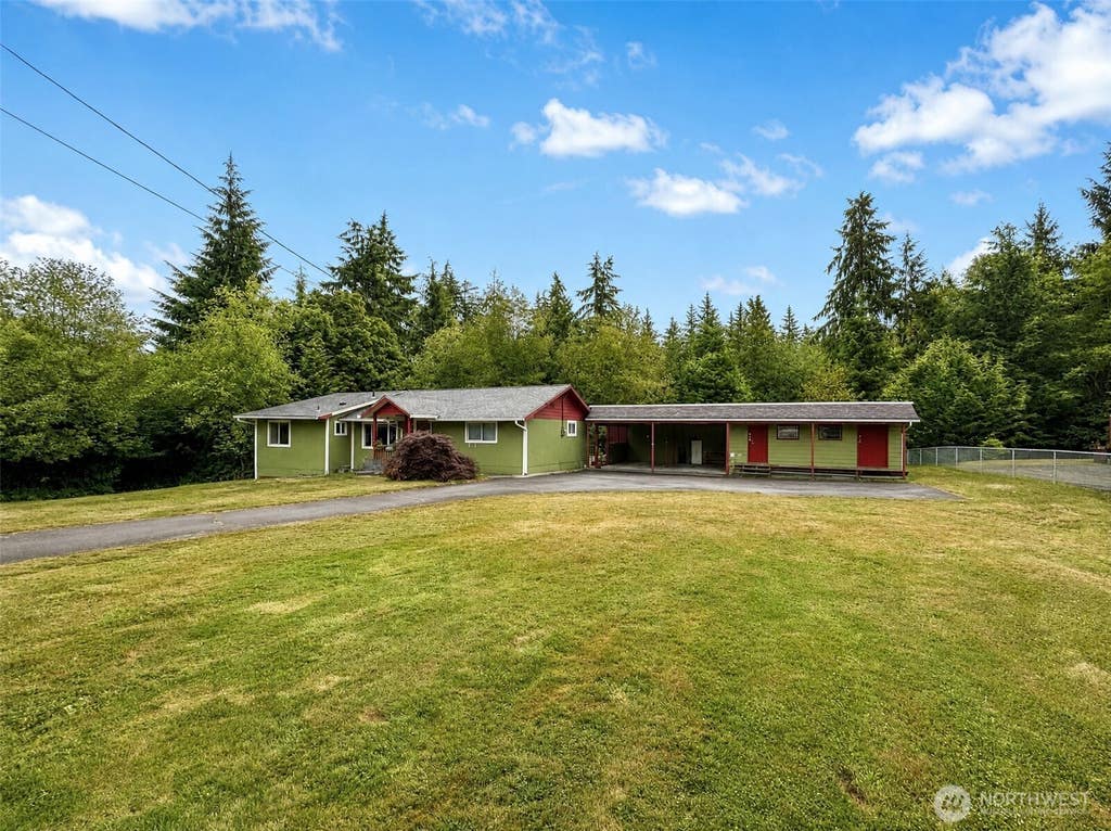 Photo of 202 Old Hill Road, Aberdeen, WA 98520 (MLS # 2571149)