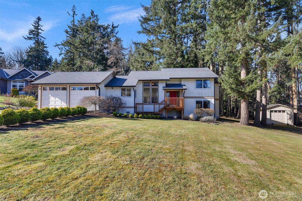 Photo of 31 Arapaho Place, Camano Island, WA 98282 (MLS # 2485280)