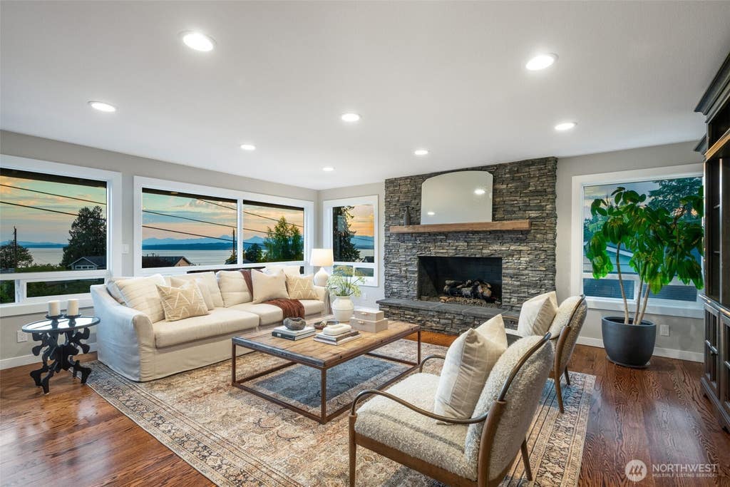 Photo of 20222 23rd Place NW, Shoreline, WA 98177 (MLS # 2553295)