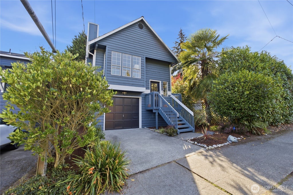 Photo of 907 NW 83rd Street, Seattle, WA 98117 (MLS # 2592739)