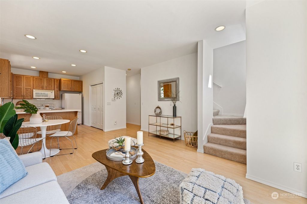 Photo of 804 NW 95th Street, Seattle, WA 98117 (MLS # 2042810)