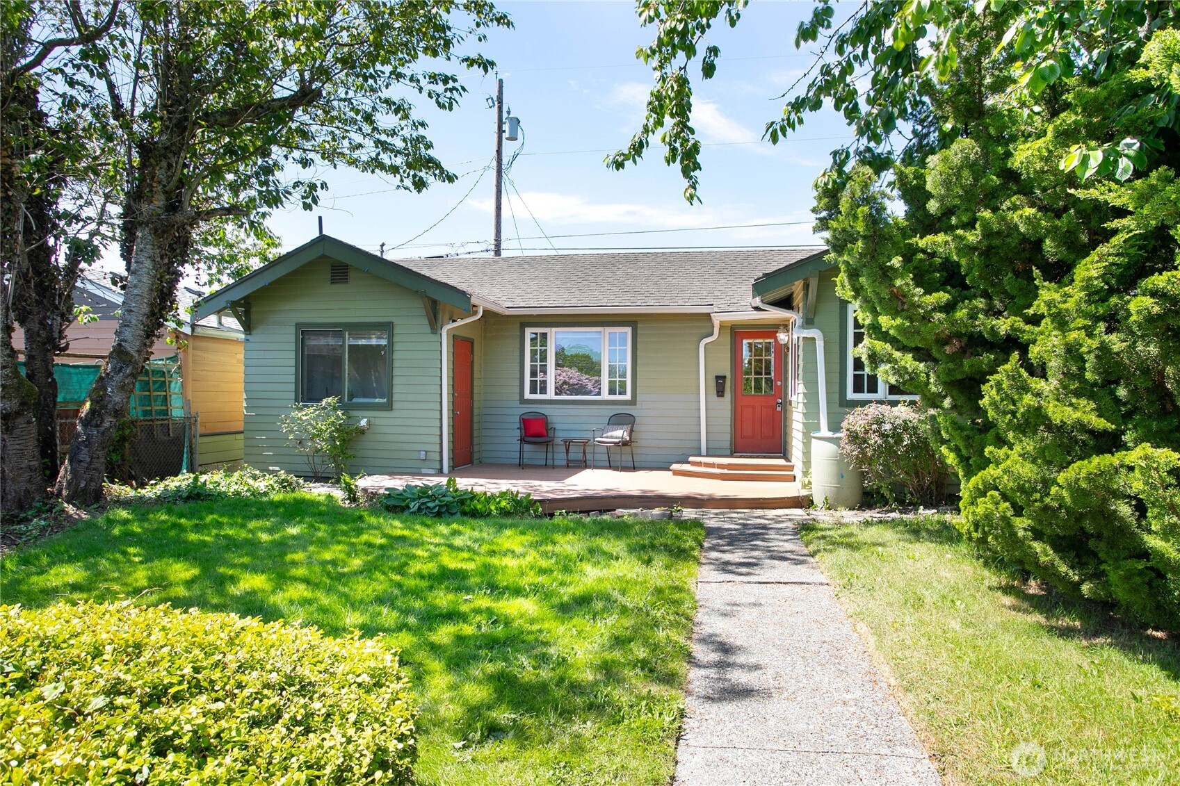2721 Iron Street