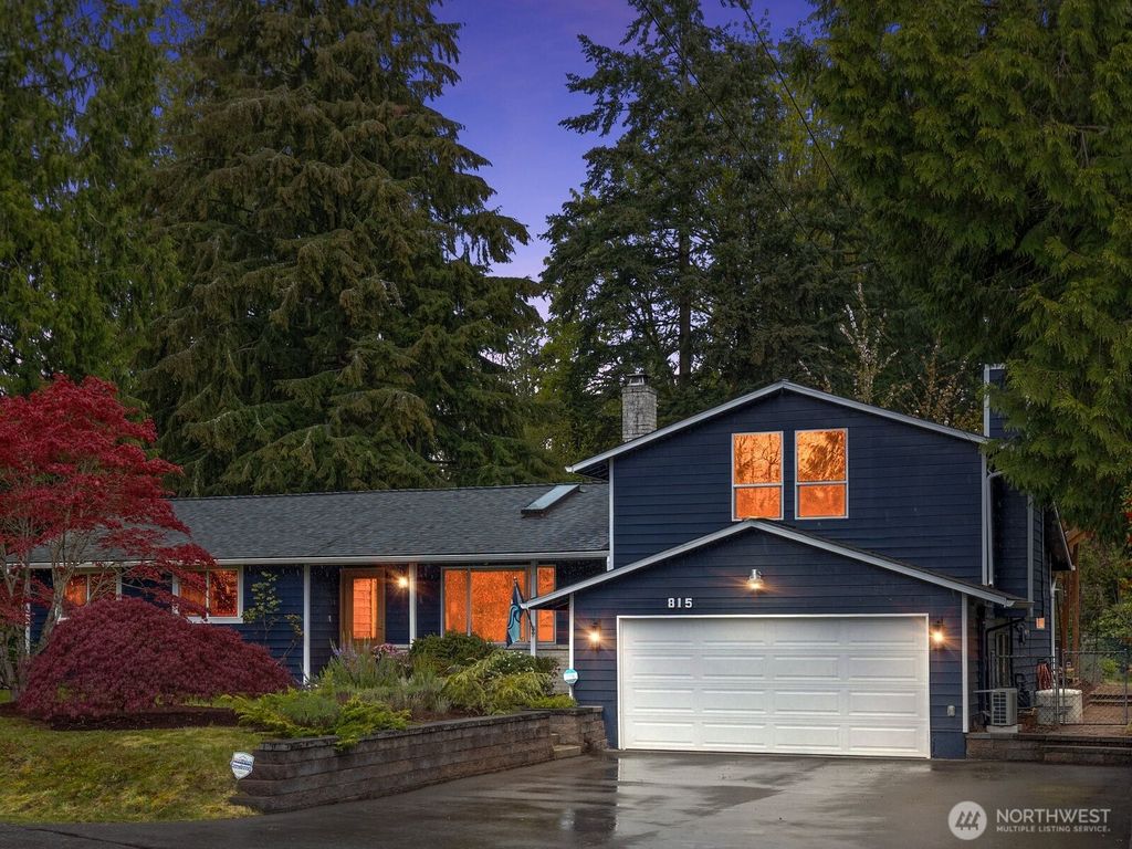 Photo of 815 198th Place SW, Lynnwood, WA 98036 (MLS # 2355837)