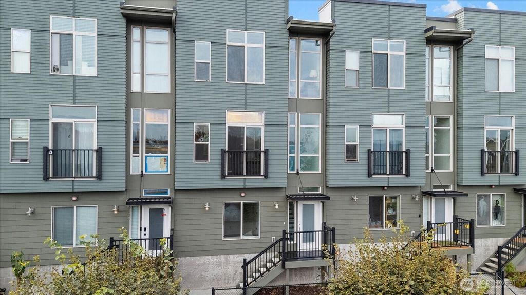Photo of 2132 S G Street, Tacoma, WA 98405 (MLS # 2443240)