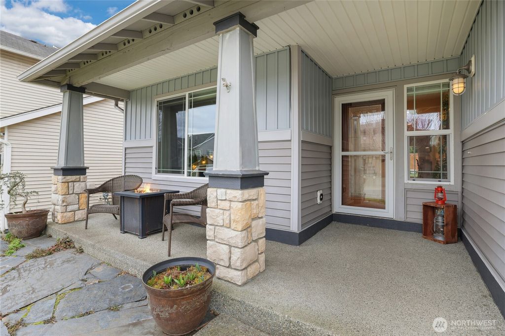 Photo of 9905 194th Avenue E, Bonney Lake, WA 98391 (MLS # 2484117)