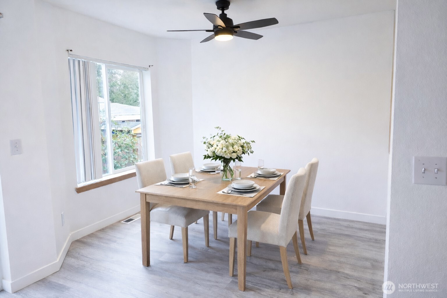 15815 Admiralty Way D5