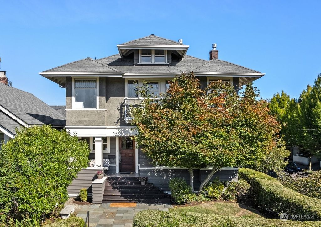 Photo of 2002 1st Avenue N, Seattle, WA 98109 (MLS # 2287121)