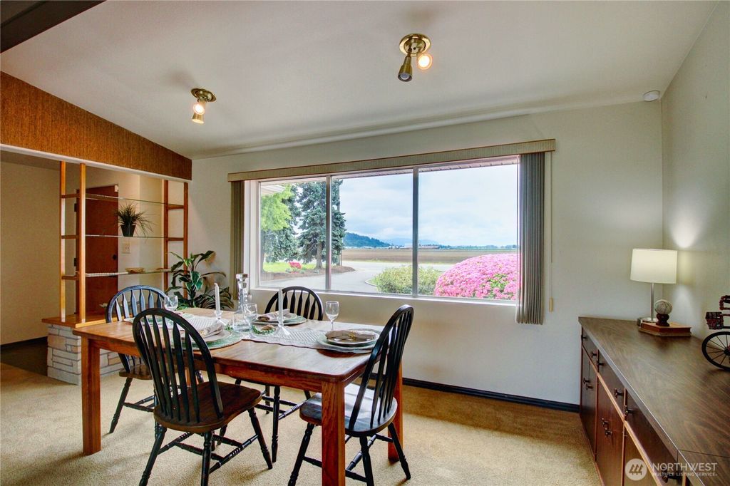 Photo of 18579 Cook Road, Burlington, WA 98233 (MLS # 2512202)