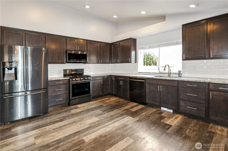 1228 143rd Street E
