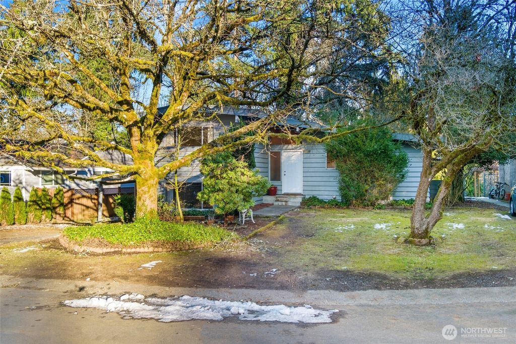 Photo of 17828 93rd Place NE, Bothell, WA 98011 (MLS # 2331731)