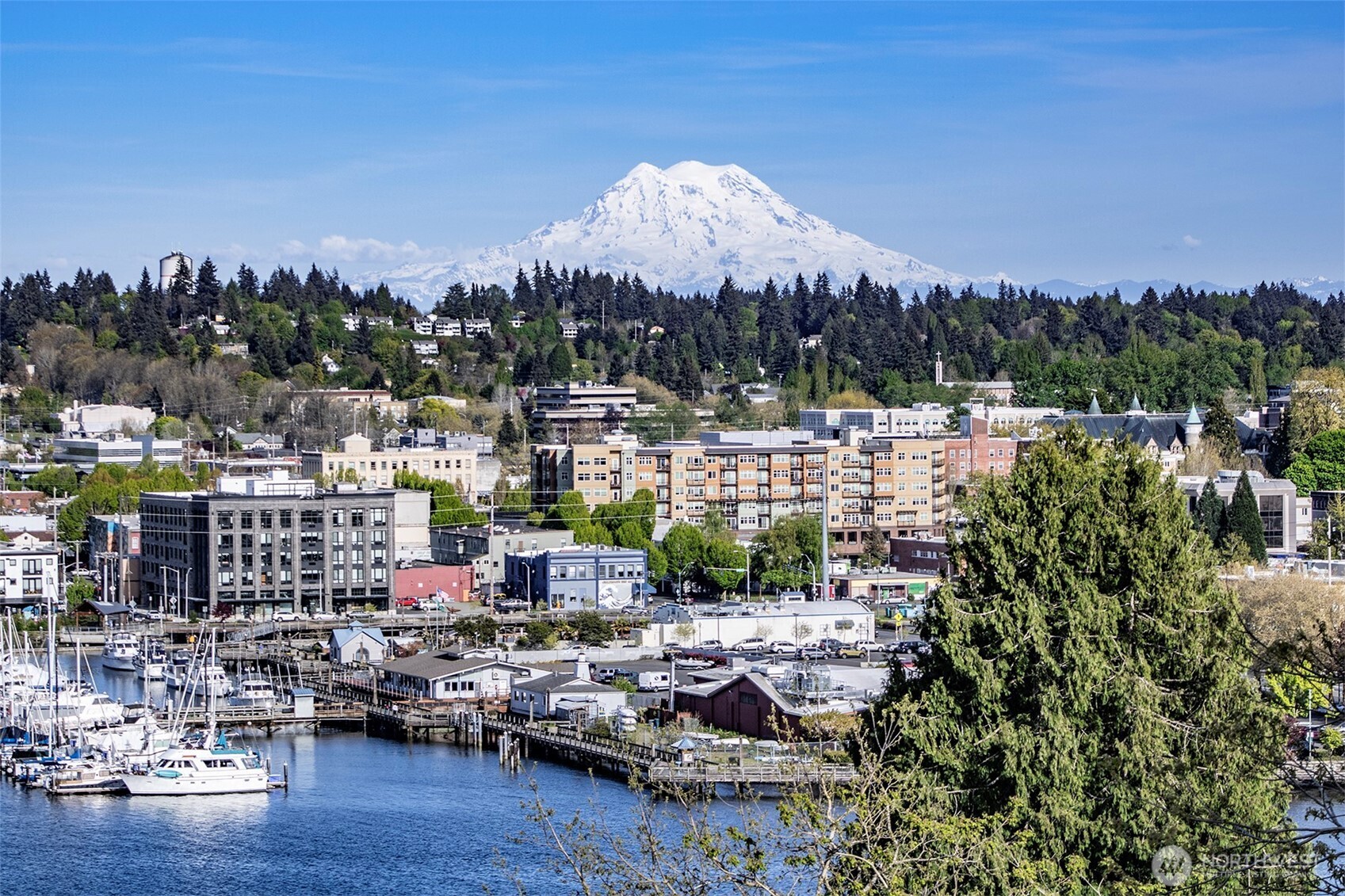 214 Sherman Street NW