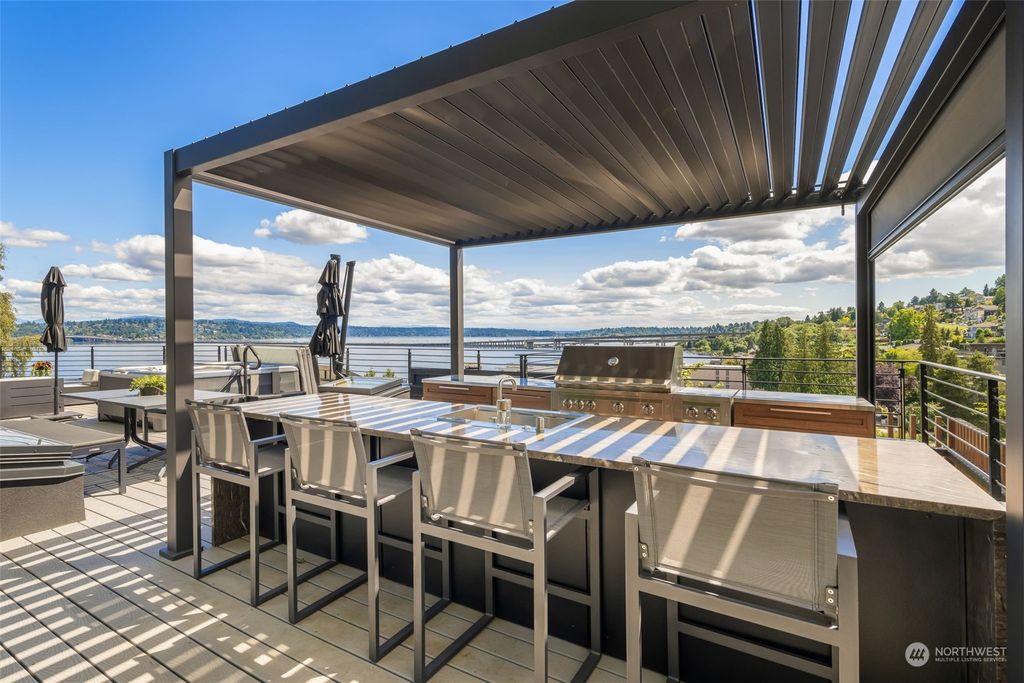 Photo of 511 Lakeside Avenue S, Seattle, WA 98144 (MLS # 2259041)