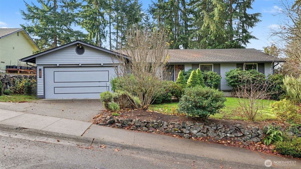 Photo of 13529 SE 161st Place, Renton, WA 98058 (MLS # 2456596)