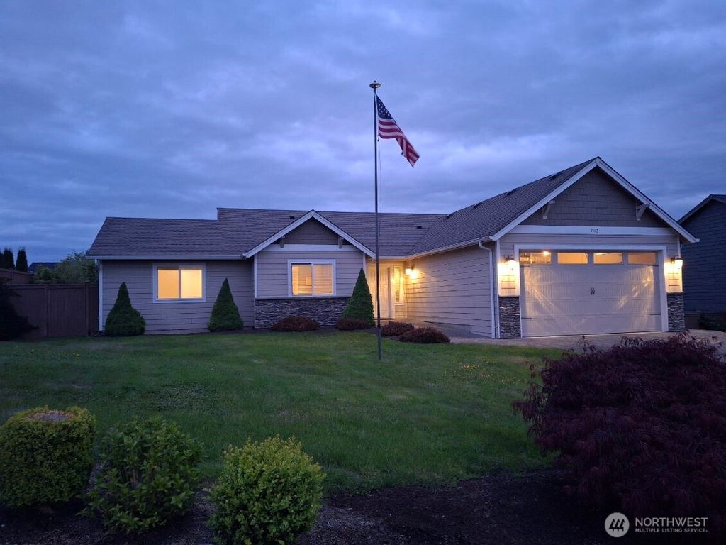 Photo of 7113 280th Place NW, Stanwood, WA 98292 (MLS # 2379764)