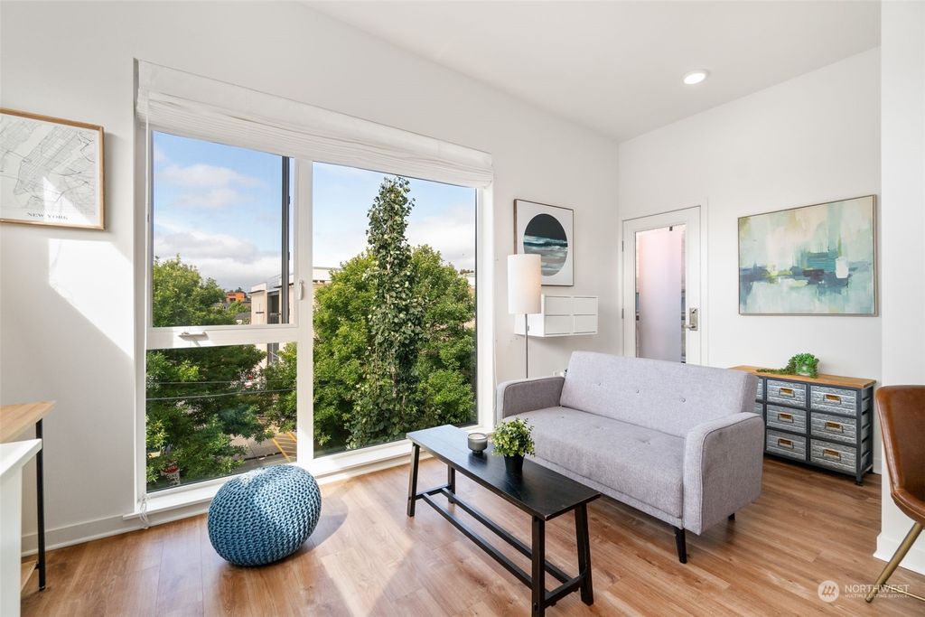 Photo of 1601 N 45th Street #313, Seattle, WA 98103 (MLS # 2284965)
