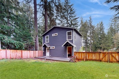 A home in Anderson Island