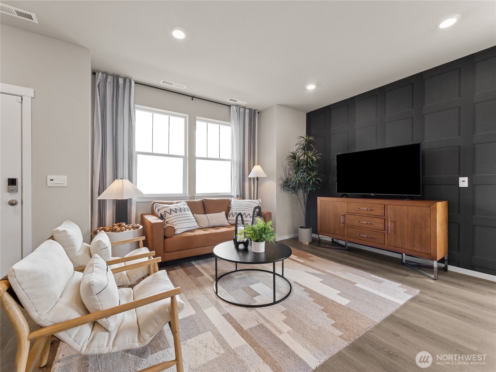 14938 Wallace Avenue E 676