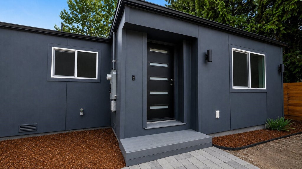 Photo of 11232 1st Avenue S, Seattle, WA 98168 (MLS # 2594984)