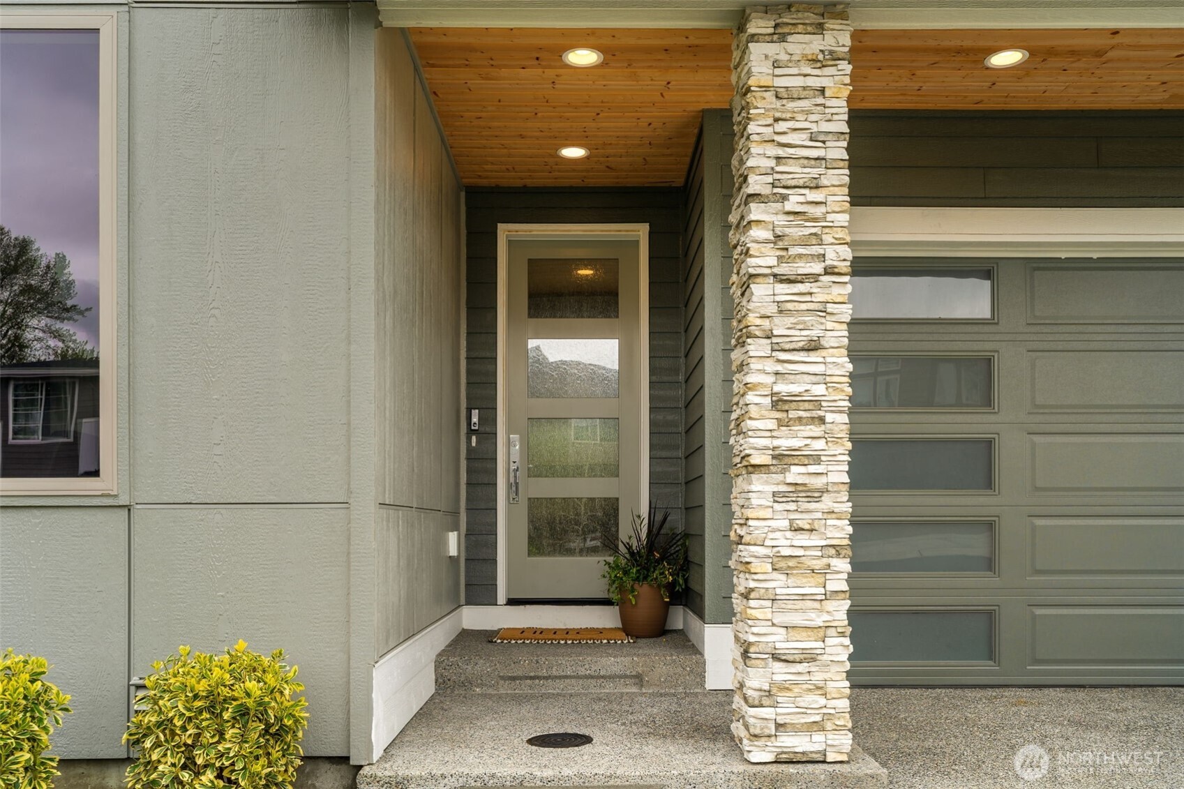 19038 130th Street E