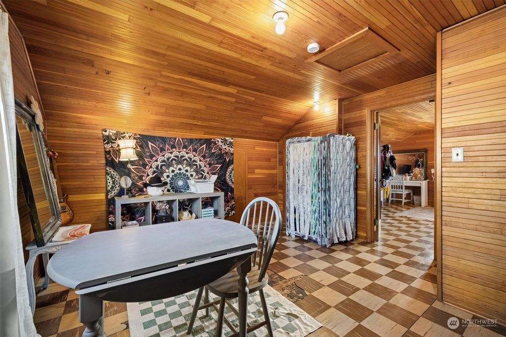 listing image 9367004538304102723