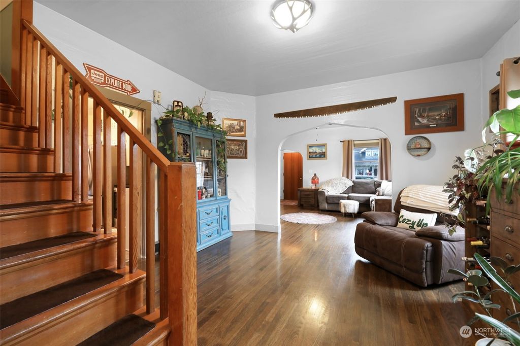 listing image 9362562865553578405