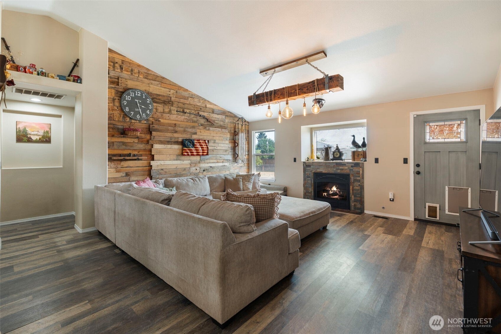 2708 180th Street E