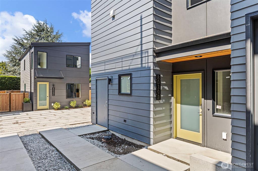 Photo of 8039 Wallingford Avenue N #B, Seattle, WA 98103 (MLS # 2570605)