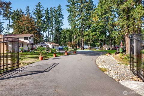 Photo of 15818 SE 287th Street, Kent, WA 98042 (MLS # 2589376)