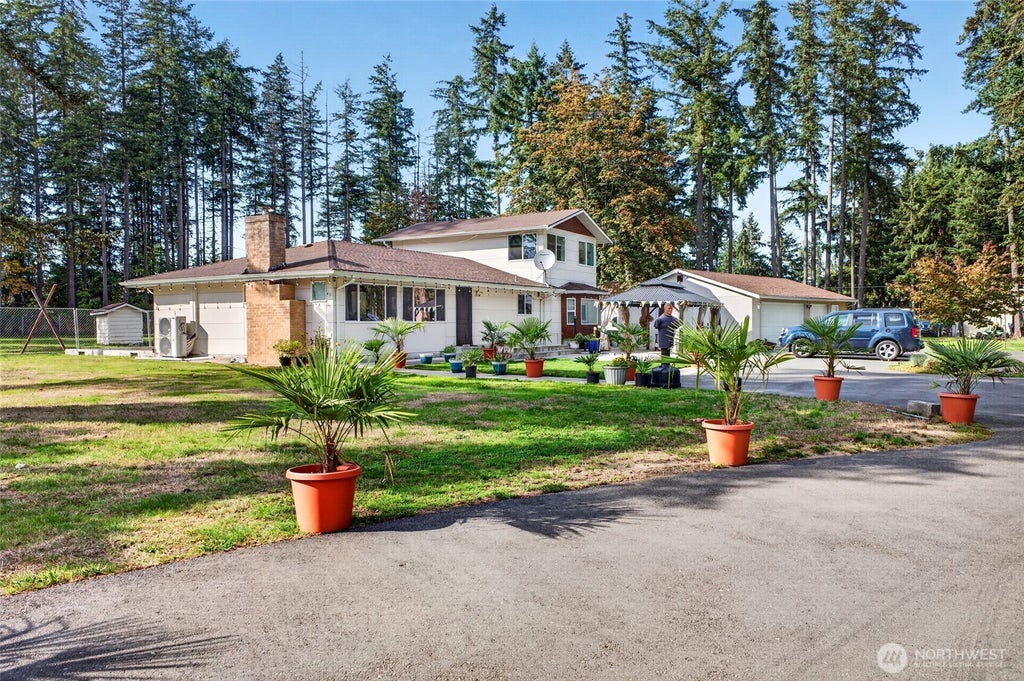 Photo of 15818 SE 287th Street, Kent, WA 98042 (MLS # 2589376)
