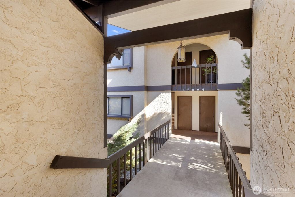 Photo of 17904 23rd Lane NE #E-301, Shoreline, WA 98155 (MLS # 2462901)