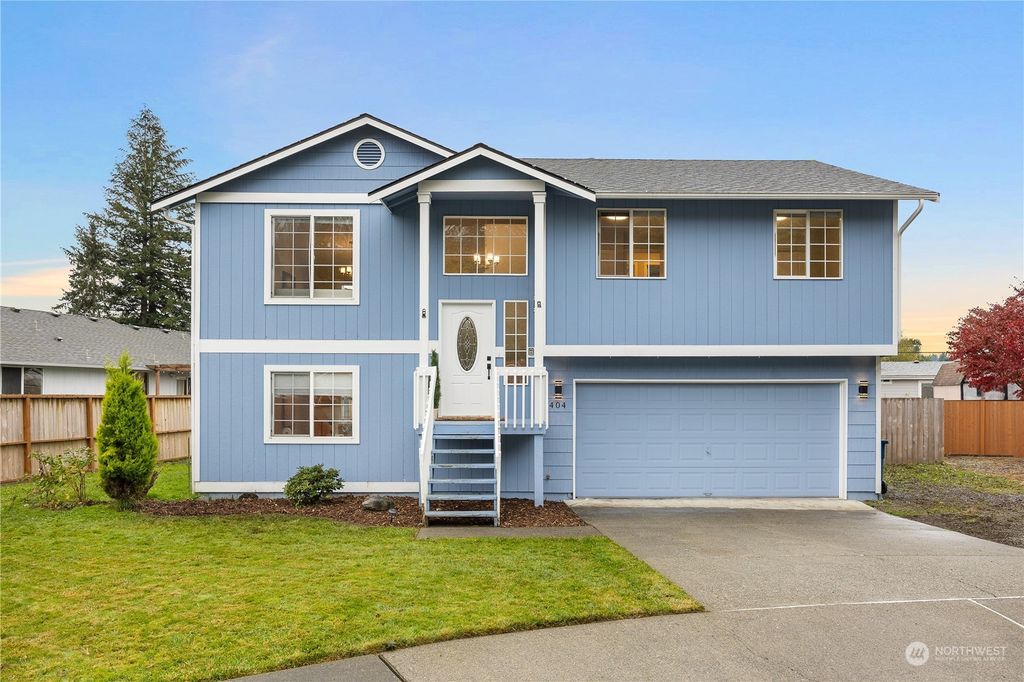 Photo of 404 Hemlock Court, Sultan, WA 98294 (MLS # 2310033)