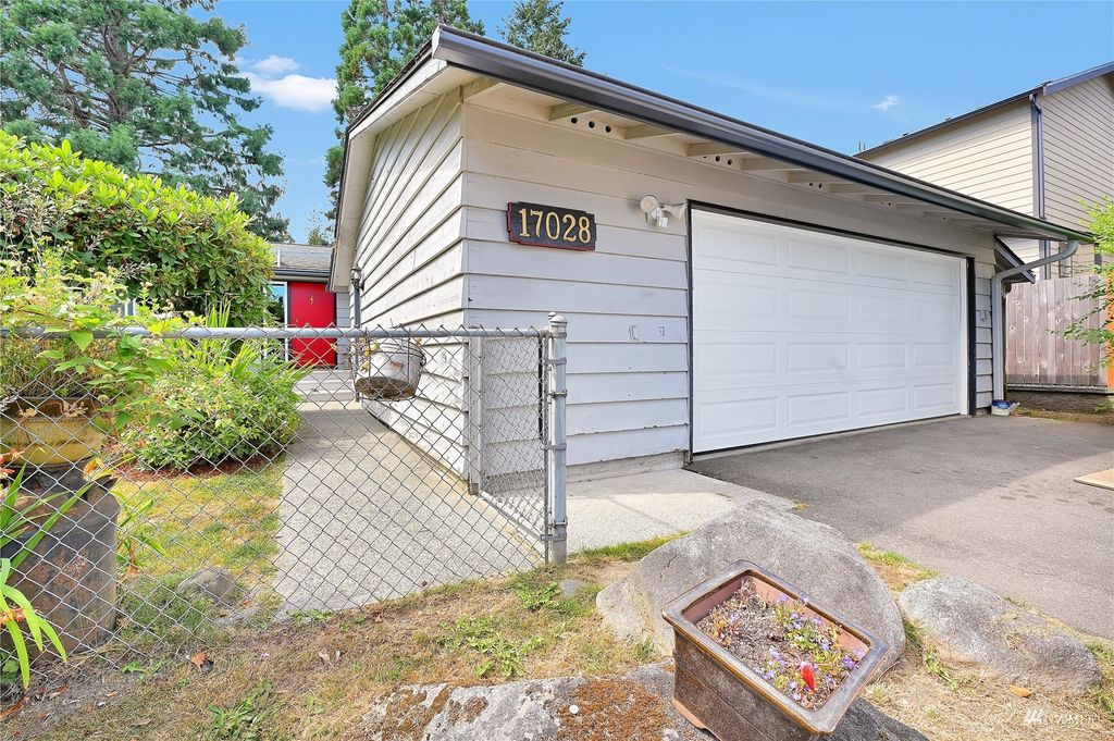 Photo of 17028 11th Place W, Lynnwood, WA 98037 (MLS # 1985032)