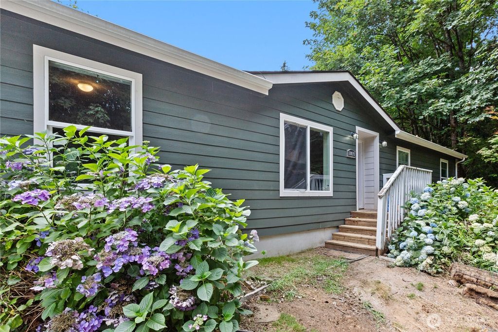 Photo of 18010 123rd Ave Ave NE, Arlington, WA 98223 (MLS # 2418435)