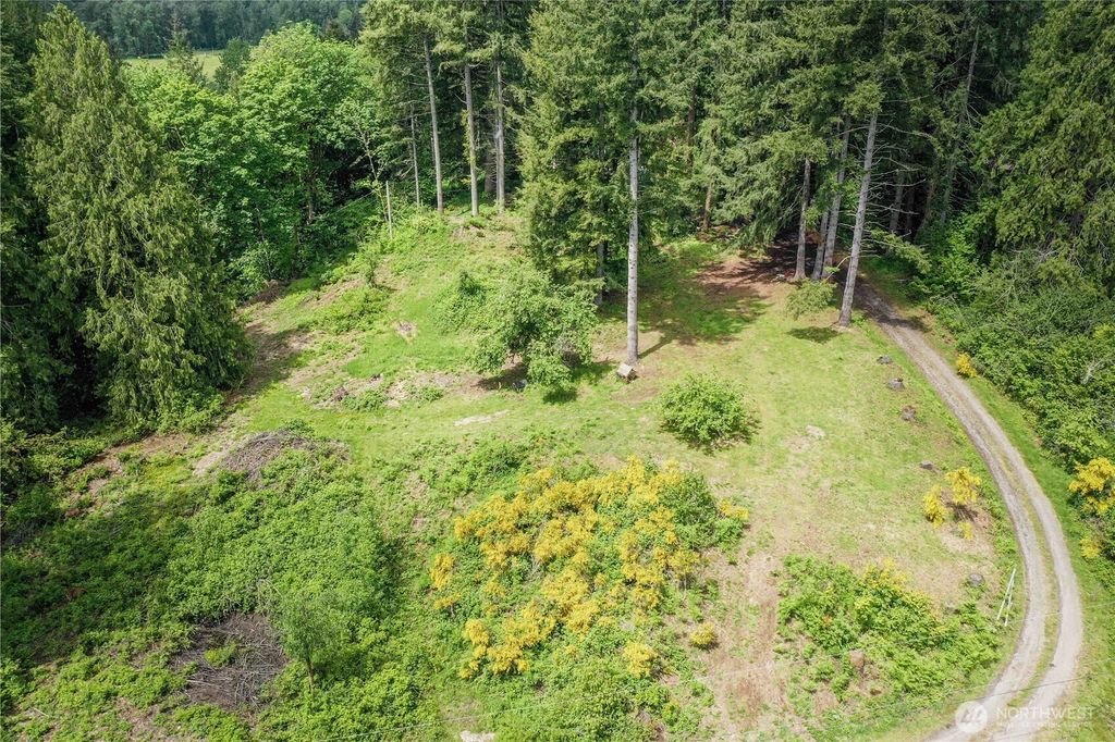 Photo of 623 Carlson Rd, Snohomish, WA 98290 (MLS # 2382034)