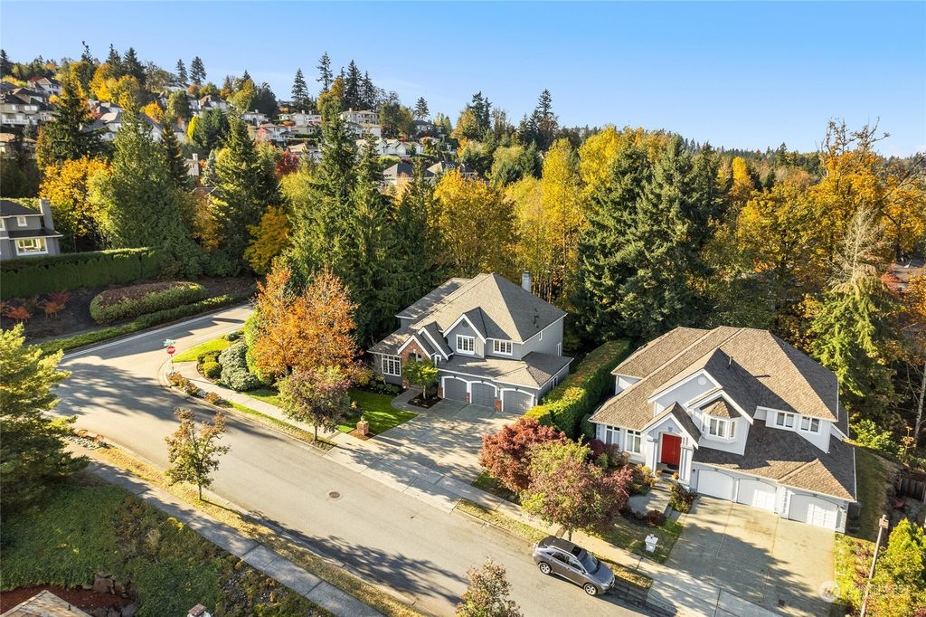 Photo of 5623 175th Place SE, Bellevue, WA 98006 (MLS # 2044316)