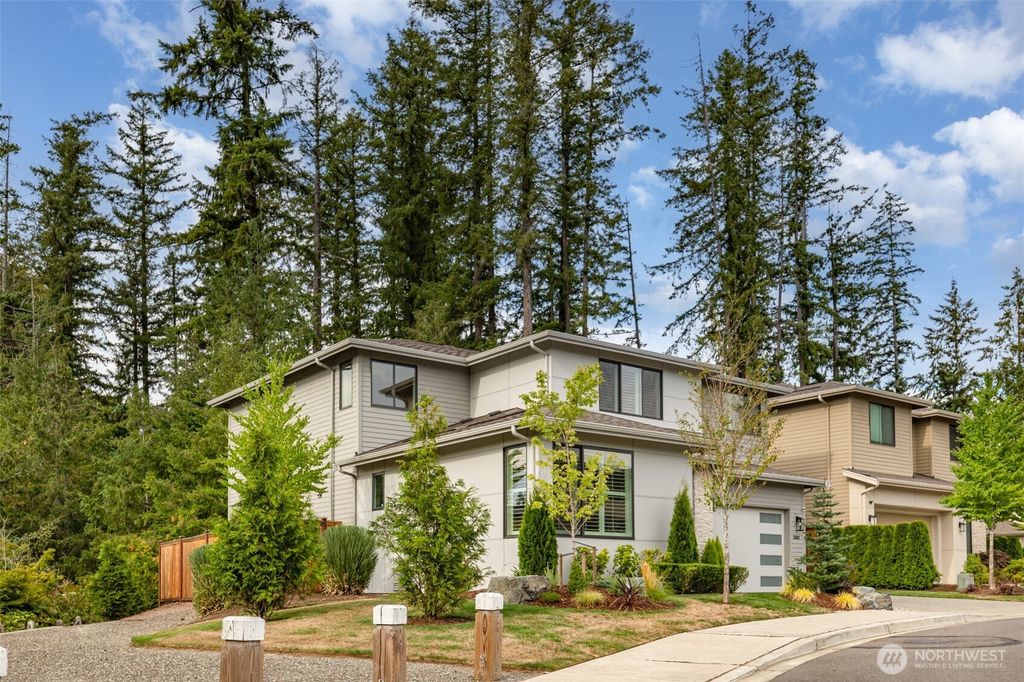 Photo of 23612 SE 35th Court, Sammamish, WA 98029 (MLS # 2415420)