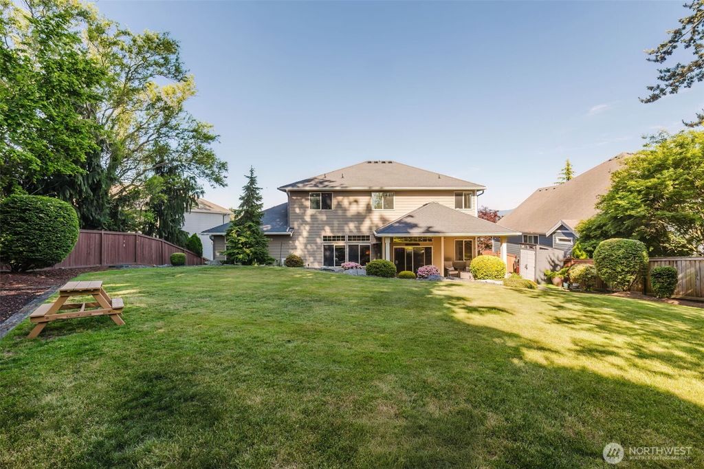 Photo of 2910 219th Avenue E, Lake Tapps, WA 98391 (MLS # 2531944)