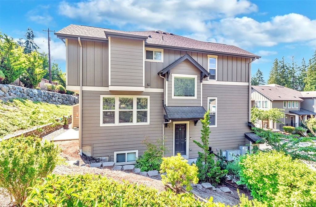 Photo of 1900 Weaver Road #L101, Snohomish, WA 98290 (MLS # 1987529)