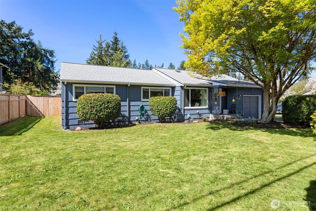 Photo of 23702 48th Avenue W, Mountlake Terrace, WA 98043 (MLS # 2359088)