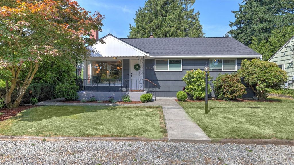 Photo of 13503 Wallingford Avenue N, Seattle, WA 98133 (MLS # 2135921)
